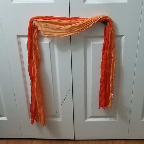 Three assorted styles scarves - Picture 9 of 9